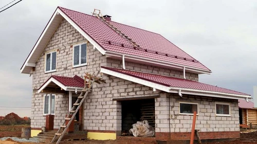 Gradnja s penastimi bloki: praktična rešitev za zasebno hišo